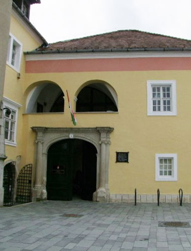 General House
