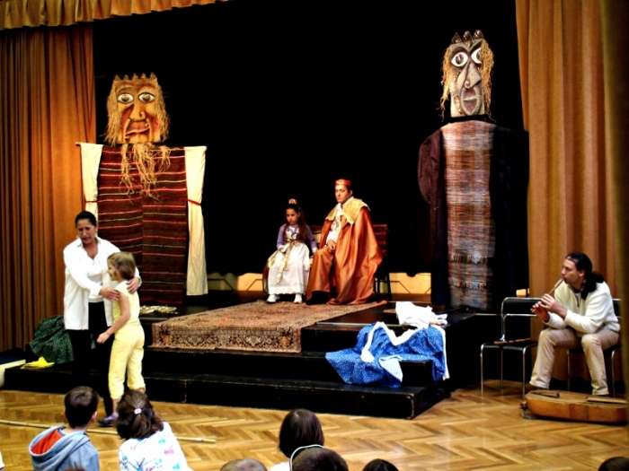 Az aranyszőrű bárány, Magyar Népmese Színház (4 éves kortól)