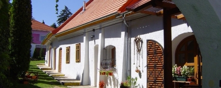 Sziget Guesthouse (Island Guesthouse)